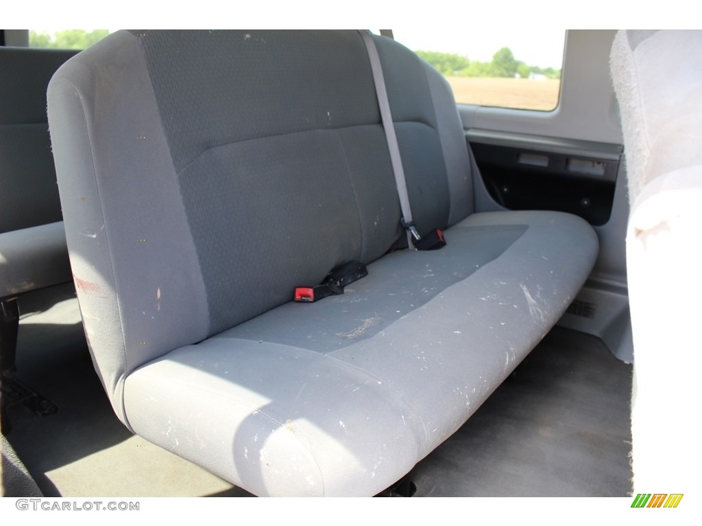 2010 E Series Van E350 XLT Passenger - Ingot Silver Metallic / Medium Flint photo #8