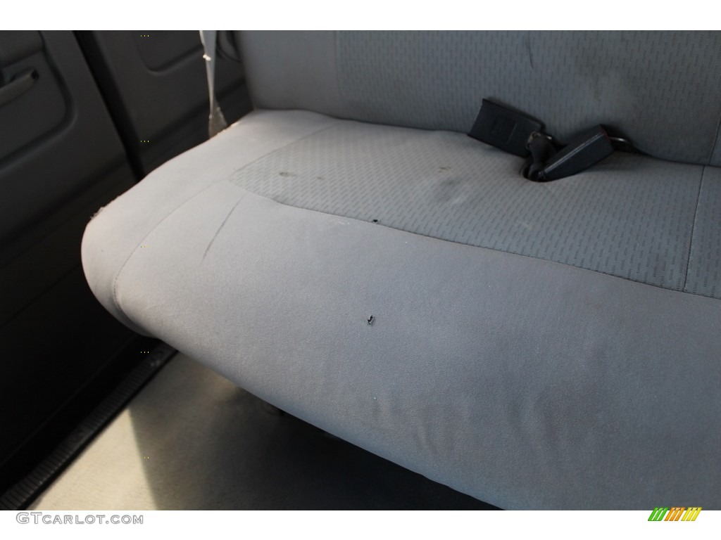2010 E Series Van E350 XLT Passenger - Ingot Silver Metallic / Medium Flint photo #19