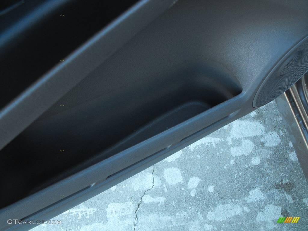2006 Civic LX Sedan - Galaxy Gray Metallic / Gray photo #39