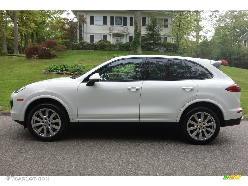 2017 Cayenne Platinum Edition - White / Black photo #3