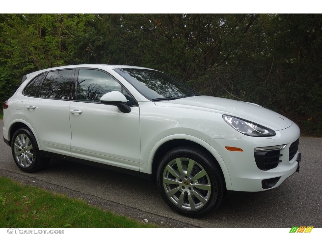 2017 Cayenne Platinum Edition - White / Black photo #8