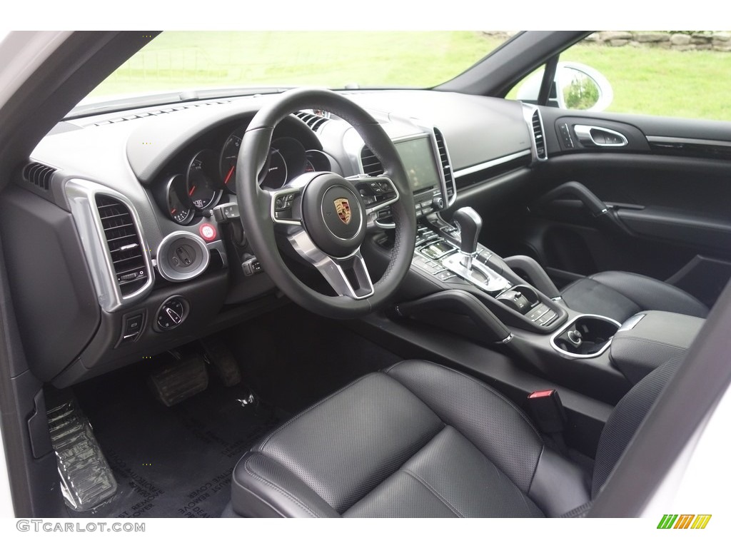 Black Interior 2017 Porsche Cayenne Platinum Edition Photo #120452432
