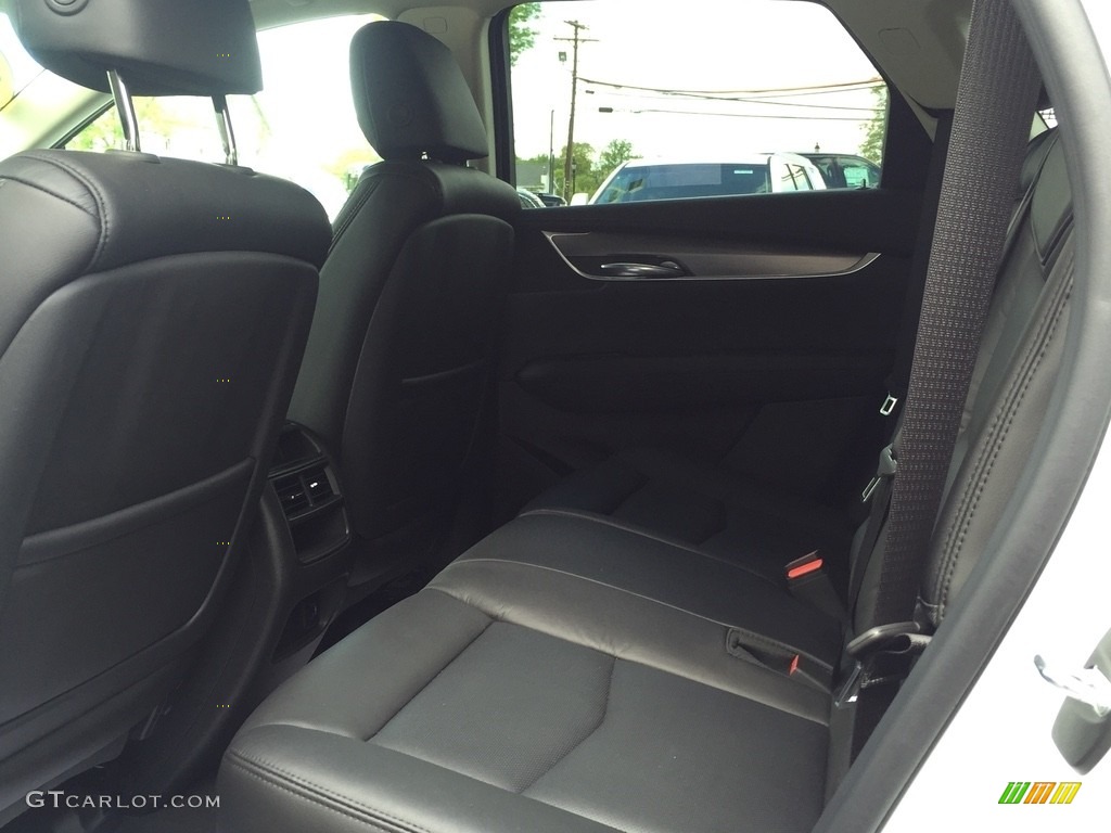 2017 XT5 Luxury AWD - Crystal White Tricoat / Jet Black photo #8