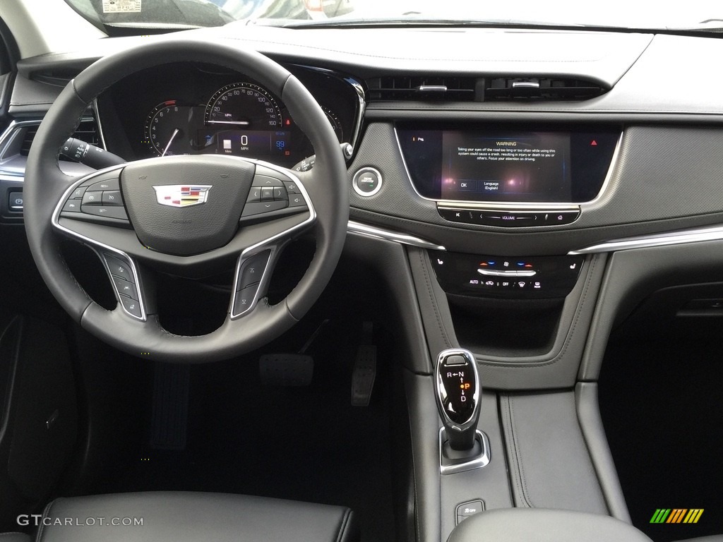 2017 XT5 Luxury AWD - Crystal White Tricoat / Jet Black photo #9