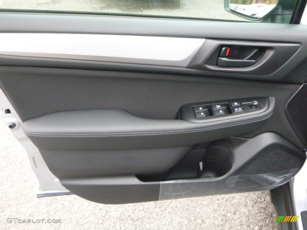 2017 Subaru Outback 2.5i Door Panel Photos