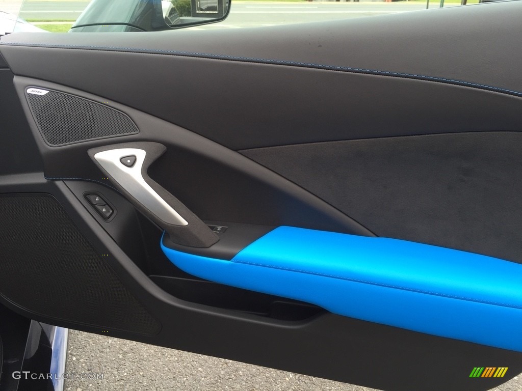 2017 Chevrolet Corvette Grand Sport Coupe Tension Blue Two-Tone Door Panel Photo #120459740