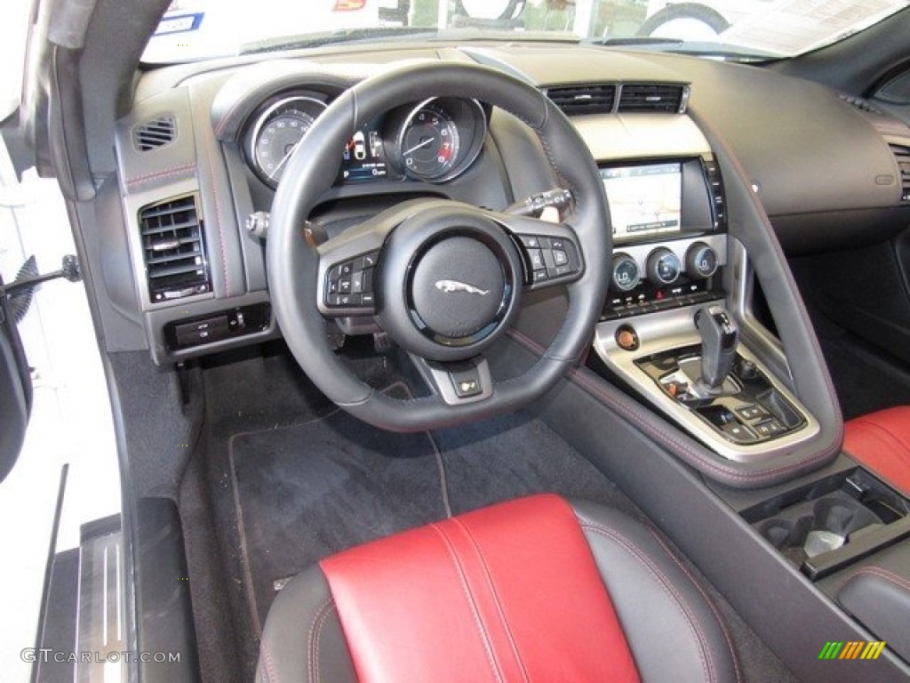 2015 Jaguar F-TYPE R Coupe Jet/Red Duotone Dashboard Photo #120462962