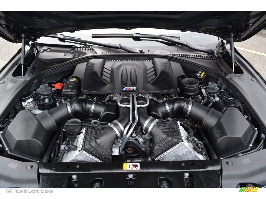 2016 BMW M6 Gran Coupe Engine Photos