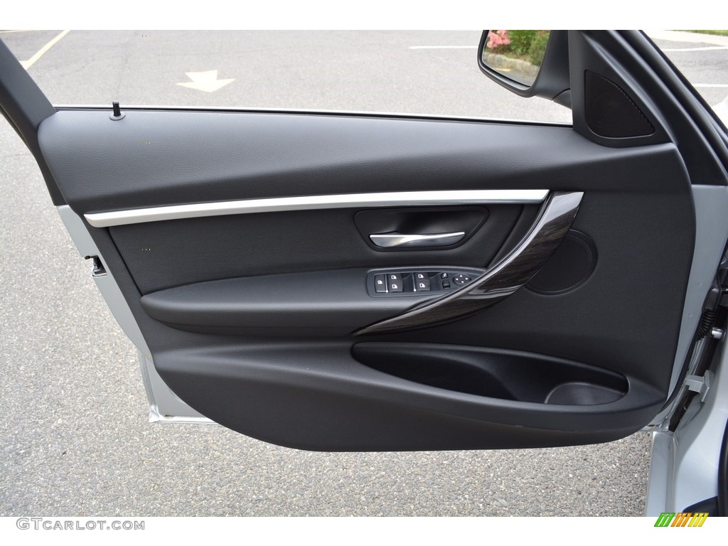 2017 3 Series 330i xDrive Sedan - Glacier Silver Metallic / Black photo #8