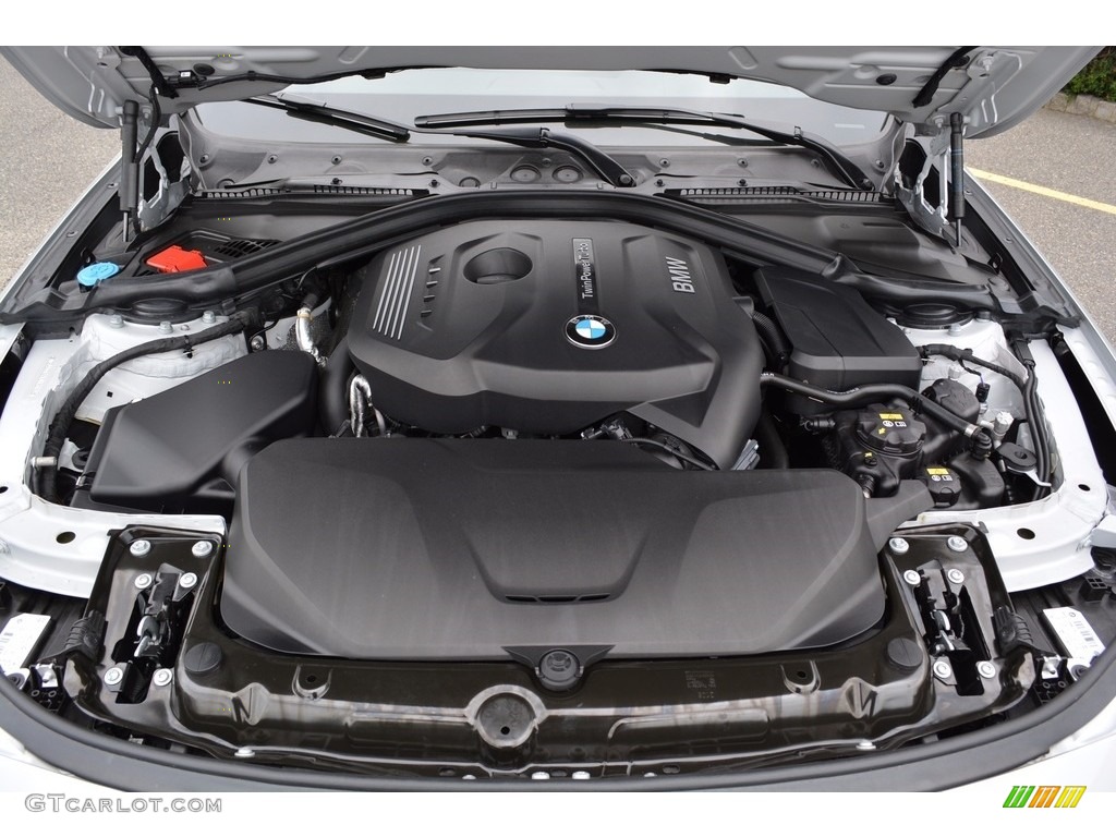 2017 3 Series 330i xDrive Sedan - Glacier Silver Metallic / Black photo #30
