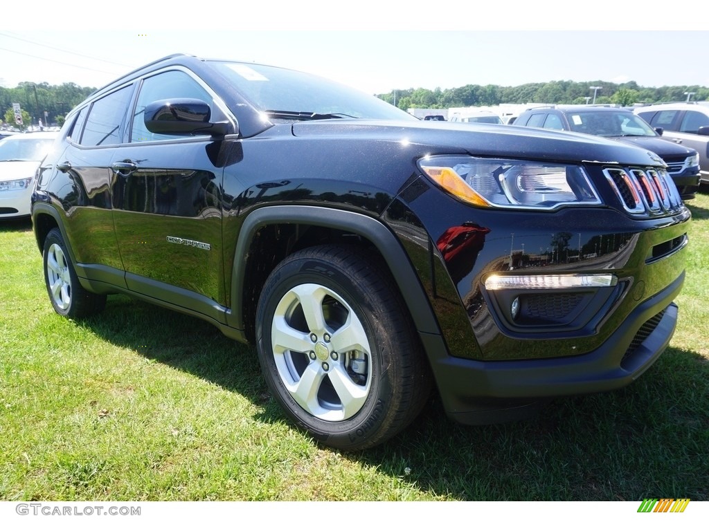 Diamond Black Crystal Pearl 2017 Jeep Compass Latitude Exterior Photo #120470153