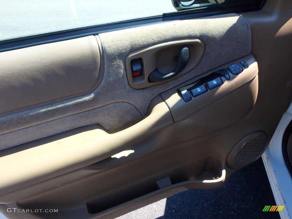 2000 Blazer LS 4x4 - Summit White / Beige photo #11