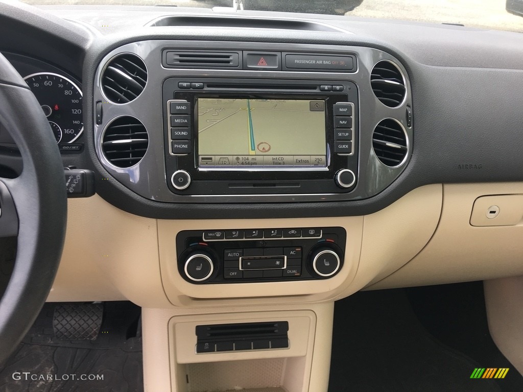 2012 Tiguan SEL - Deep Black Metallic / Beige photo #11