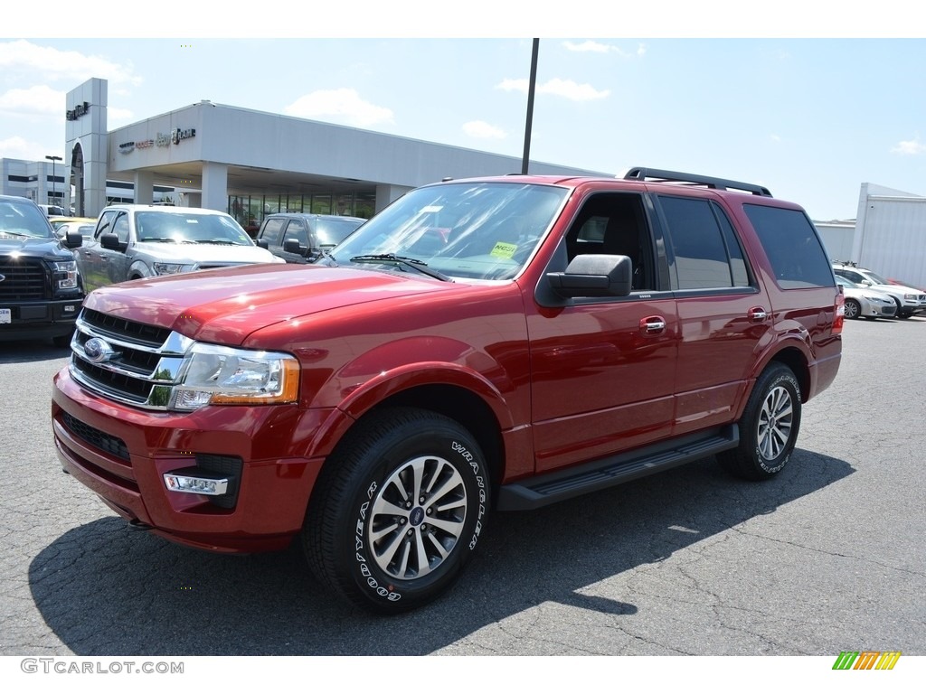 2017 Expedition XLT 4x4 - Ruby Red / Ebony photo #3
