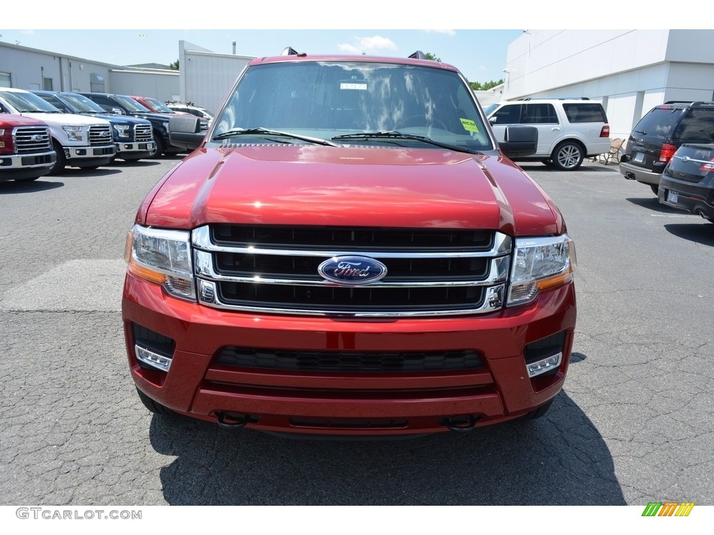 2017 Expedition XLT 4x4 - Ruby Red / Ebony photo #4