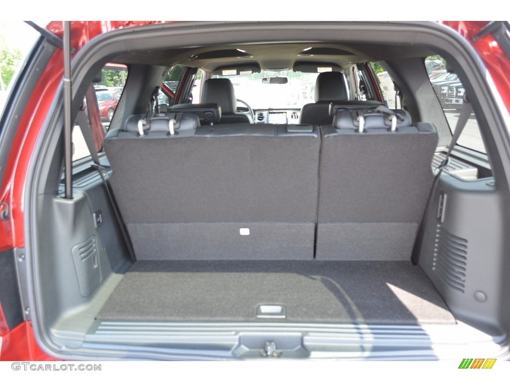 2017 Expedition XLT 4x4 - Ruby Red / Ebony photo #9