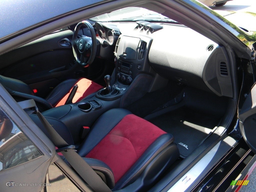 2016 Nissan 370Z NISMO Coupe Interior Color Photos