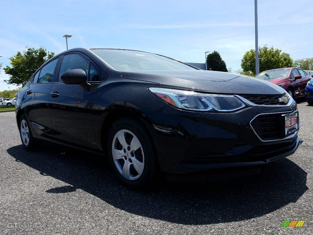 2017 Cruze LS - Mosaic Black Metallic / Jet Black photo #1