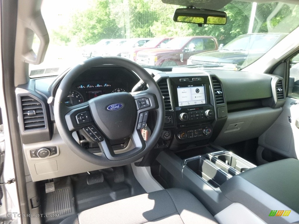 2017 F150 XL SuperCrew 4x4 - Ingot Silver / Black photo #12