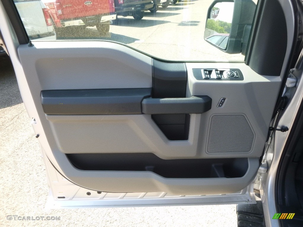 2017 F150 XL SuperCrew 4x4 - Ingot Silver / Black photo #13