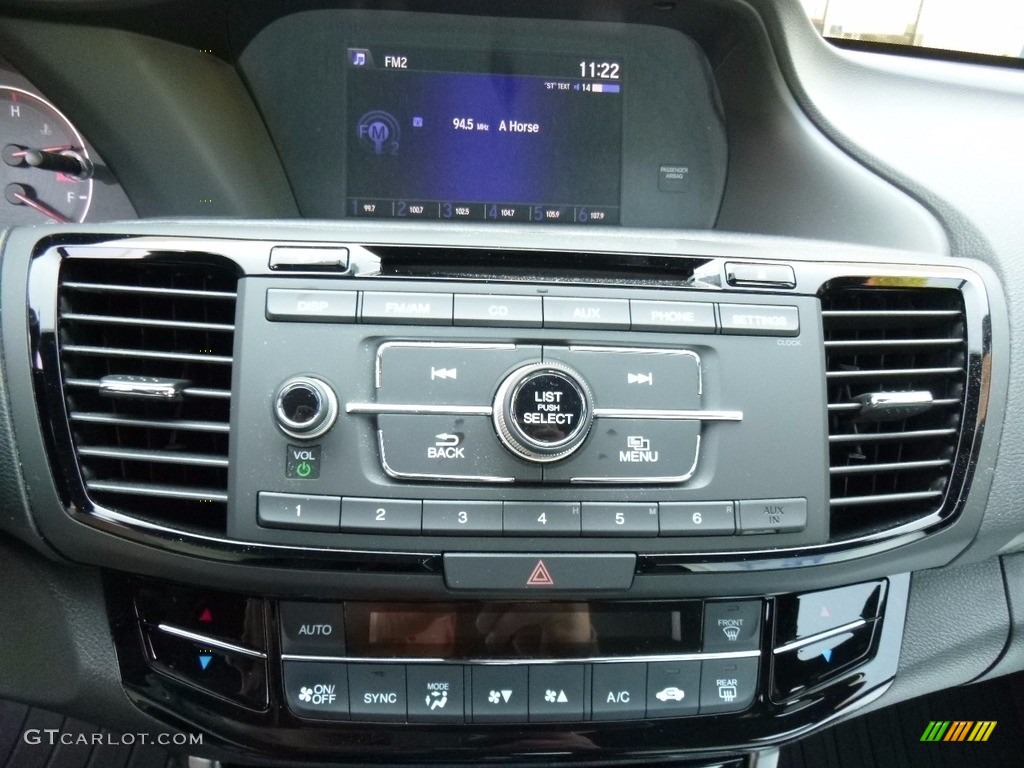 2017 Honda Accord Sport Special Edition Sedan Controls Photos