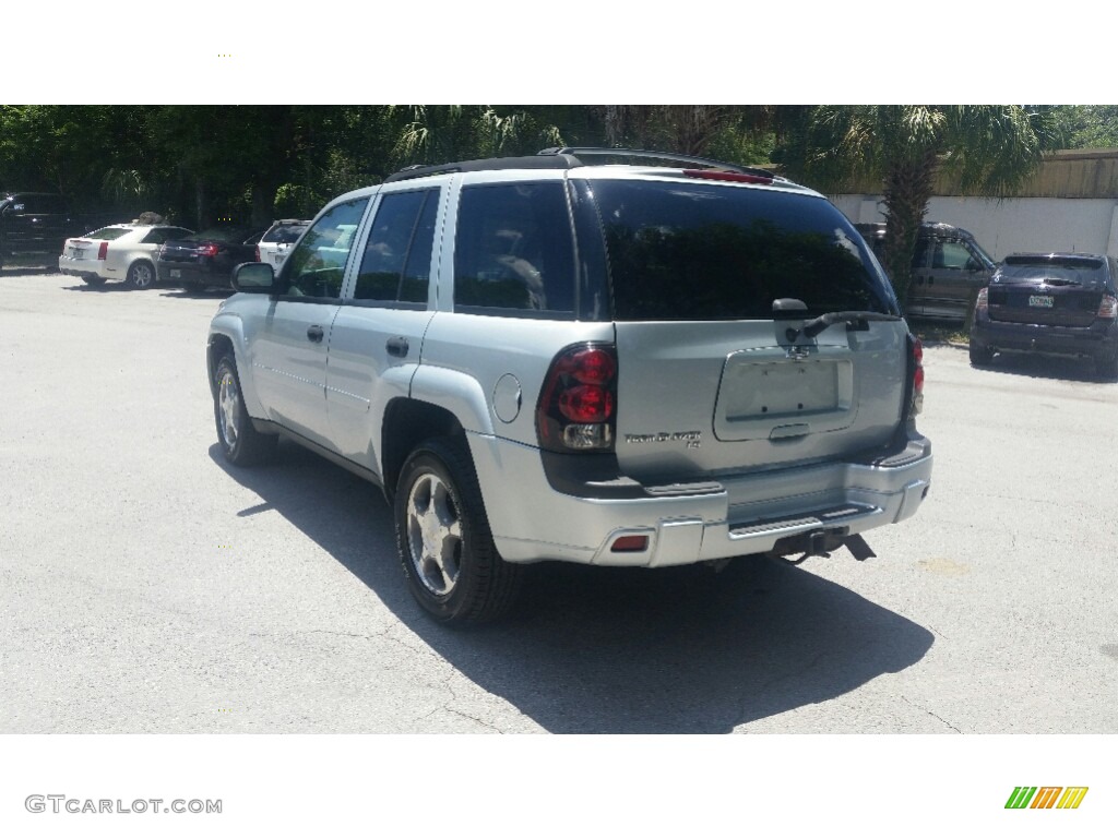 2007 TrailBlazer LS 4x4 - Moondust Metallic / Light Gray photo #5