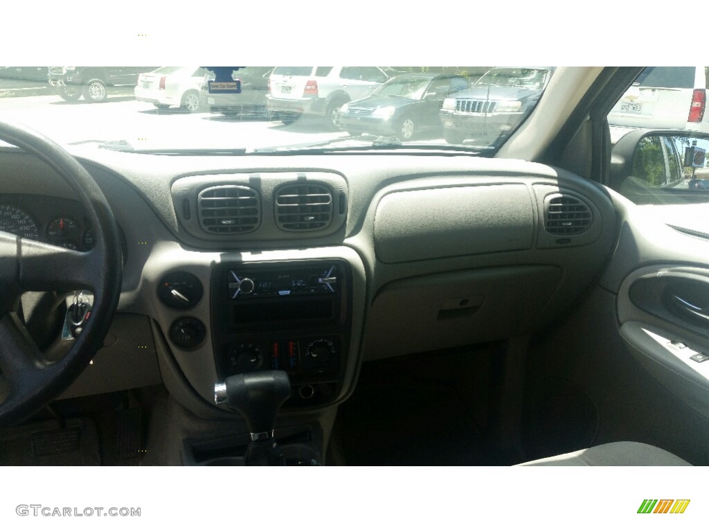 2007 TrailBlazer LS 4x4 - Moondust Metallic / Light Gray photo #13
