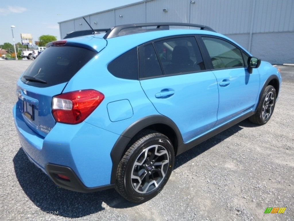 2017 Crosstrek 2.0i - Hyper Blue / Black photo #7
