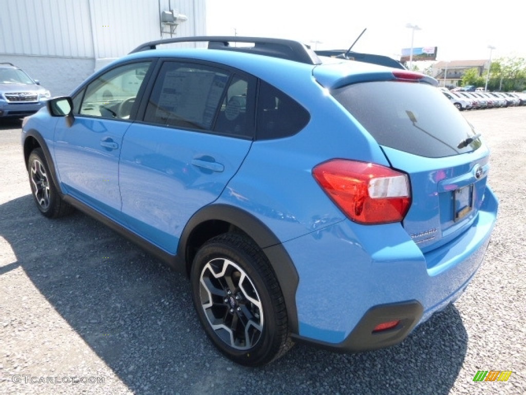 2017 Crosstrek 2.0i - Hyper Blue / Black photo #9