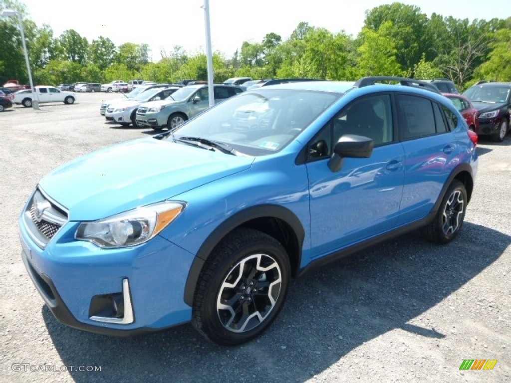 2017 Crosstrek 2.0i - Hyper Blue / Black photo #11
