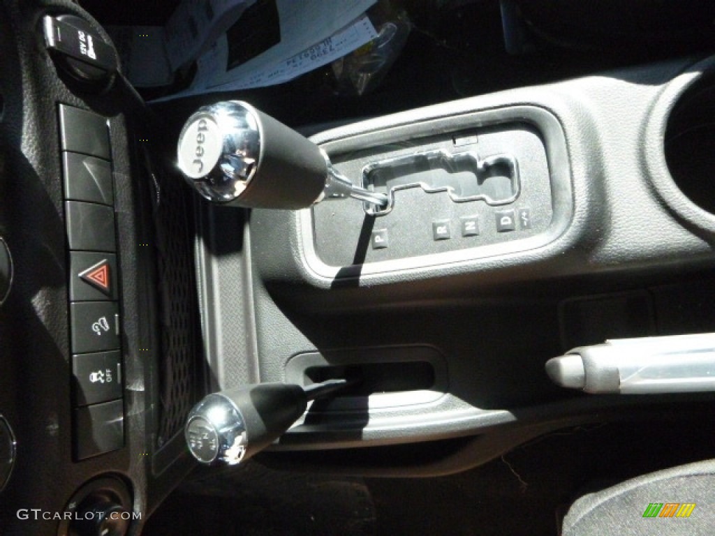 2017 Wrangler Sport 4x4 - Black / Black photo #16