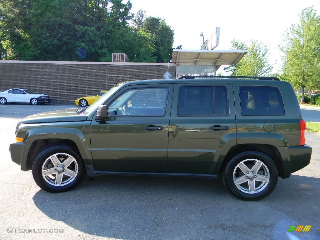 2008 Patriot Sport - Jeep Green Metallic / Dark Slate Gray photo #7