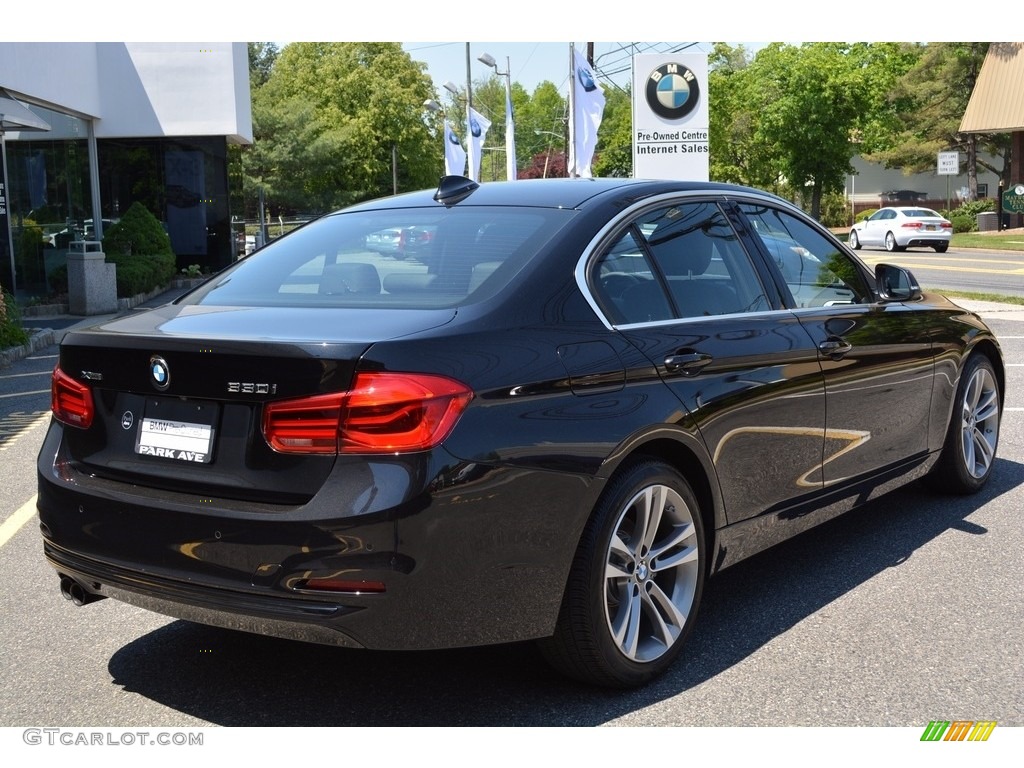 2017 3 Series 330i xDrive Sedan - Black Sapphire Metallic / Black photo #3
