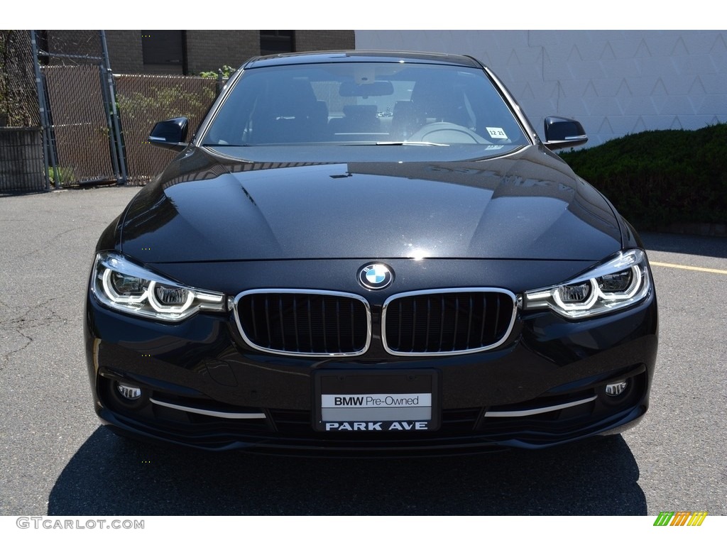 2017 3 Series 330i xDrive Sedan - Black Sapphire Metallic / Black photo #7