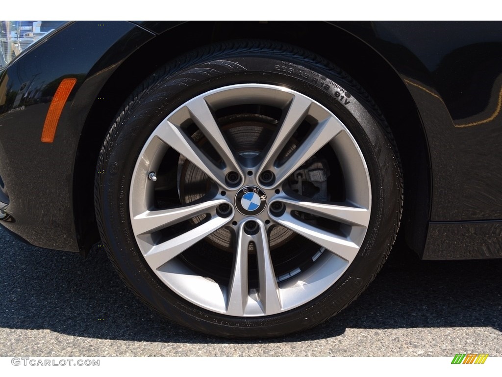 2017 3 Series 330i xDrive Sedan - Black Sapphire Metallic / Black photo #32