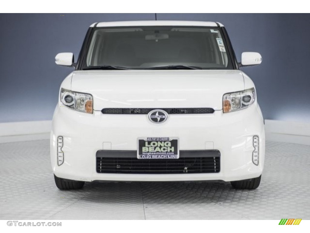 2013 xB  - Super White / Dark Gray photo #2