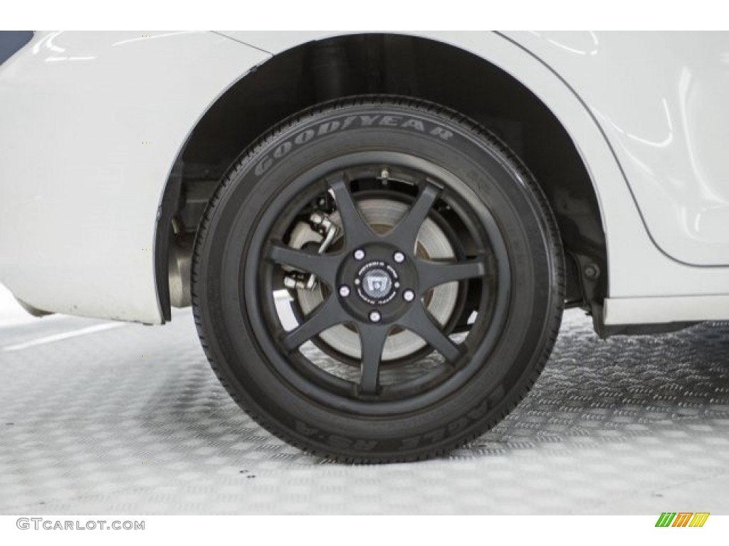 2013 xB  - Super White / Dark Gray photo #8