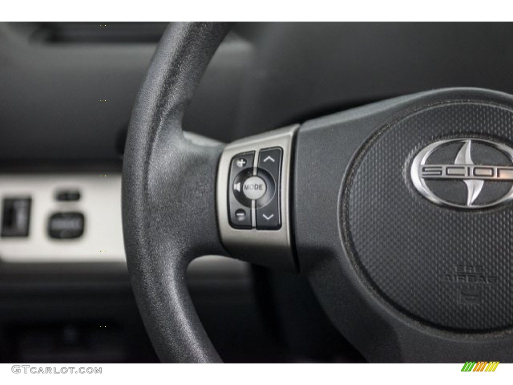 2013 xB  - Super White / Dark Gray photo #13