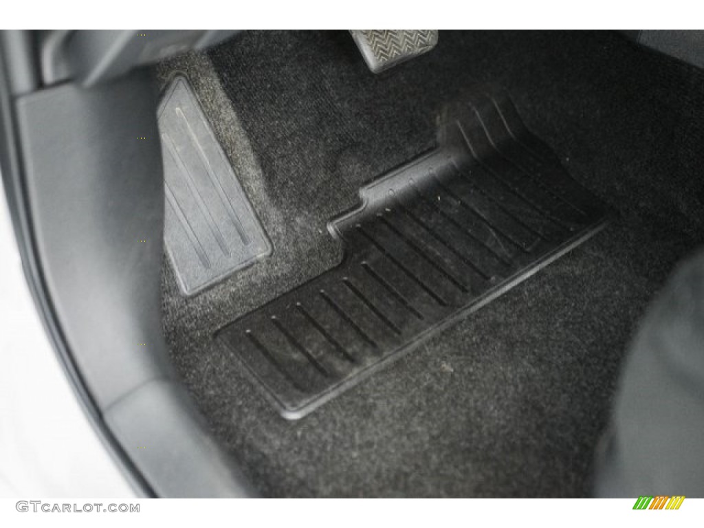 2013 xB  - Super White / Dark Gray photo #18
