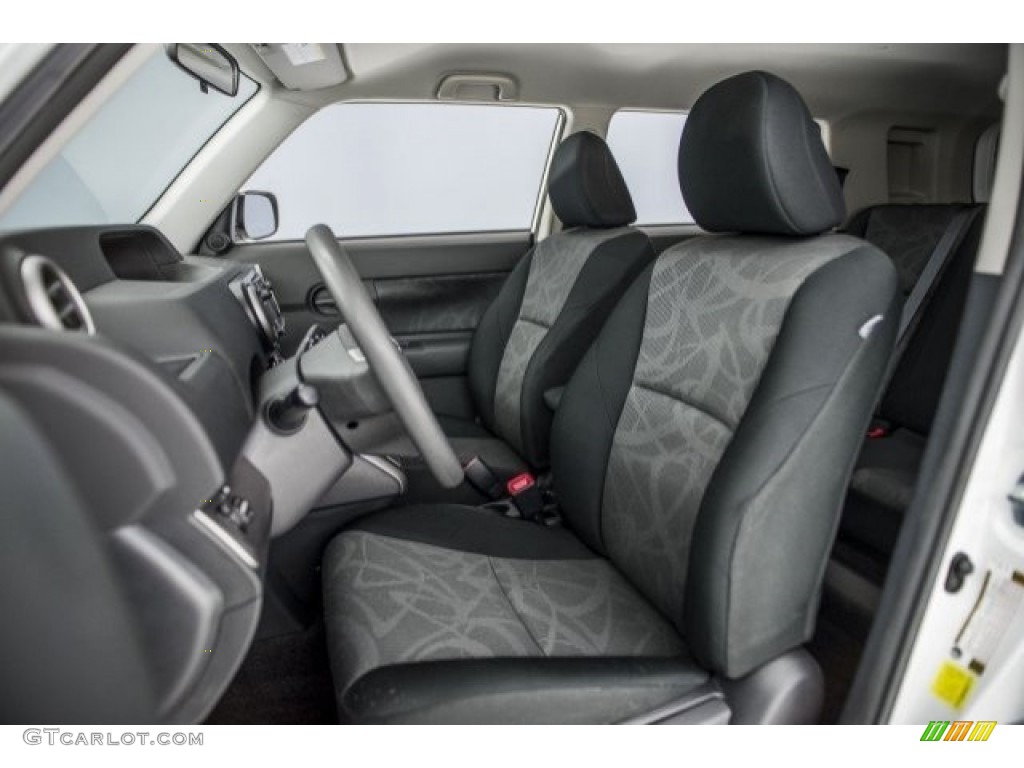 2013 xB  - Super White / Dark Gray photo #25