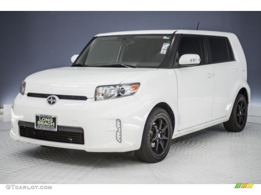 2013 xB  - Super White / Dark Gray photo #30