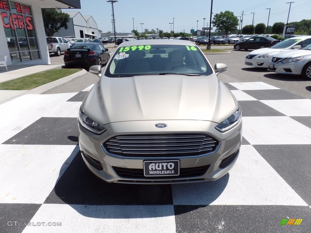 2016 Fusion SE - Tectonic Metallic / Dune photo #2