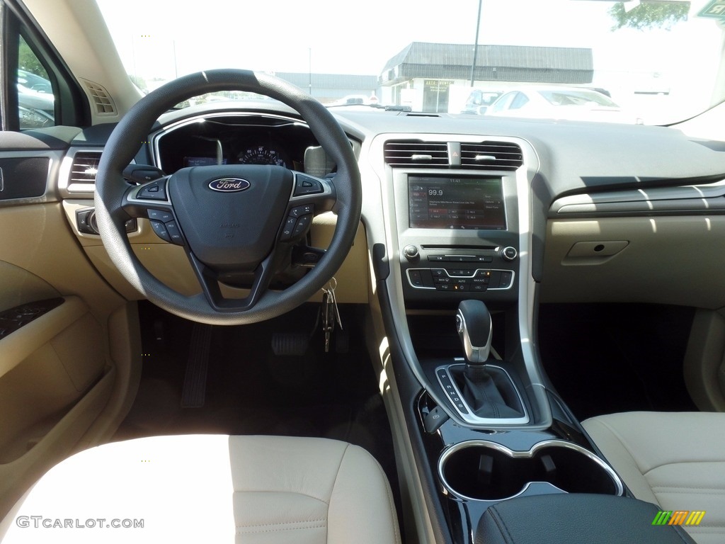 2016 Fusion SE - Tectonic Metallic / Dune photo #15