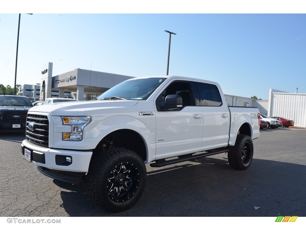 2017 F150 XLT SuperCrew 4x4 - Oxford White / Black photo #3
