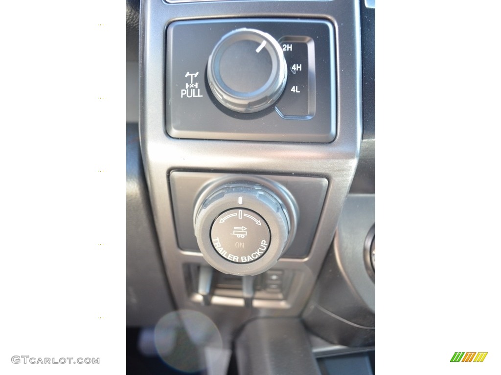 2017 F150 XLT SuperCrew 4x4 - Oxford White / Black photo #19