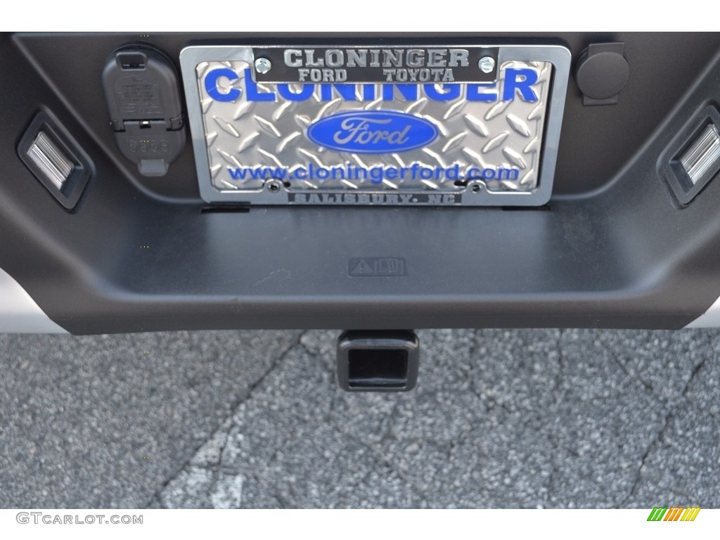 2017 F150 XL SuperCrew - Ingot Silver / Black photo #5