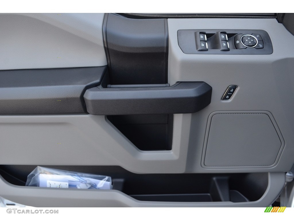 2017 F150 XL SuperCrew - Ingot Silver / Black photo #7