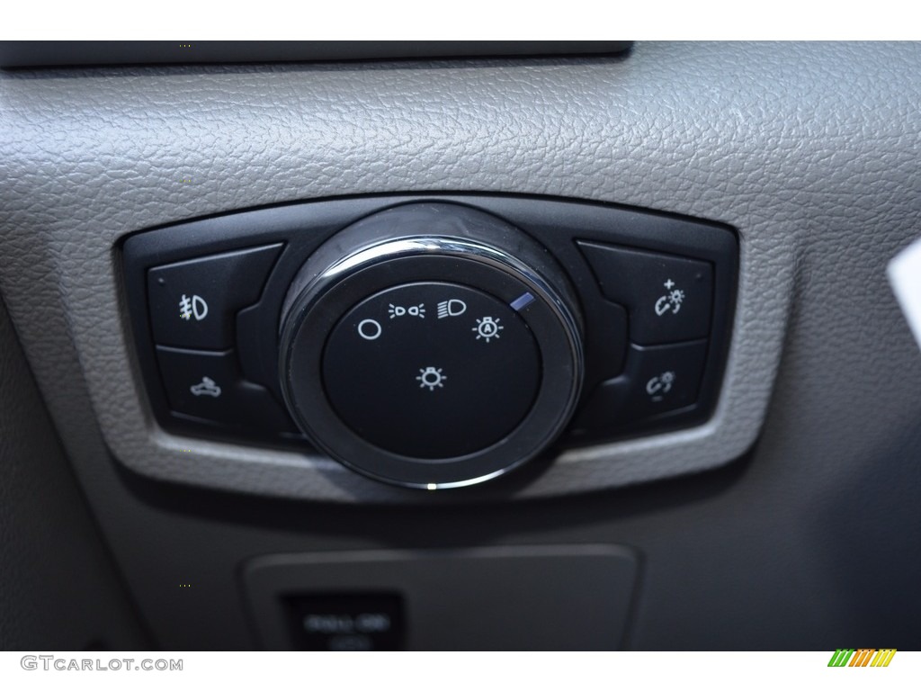 2017 F150 XL SuperCrew - Ingot Silver / Black photo #17