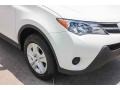 Super White - RAV4 LE Photo No. 10