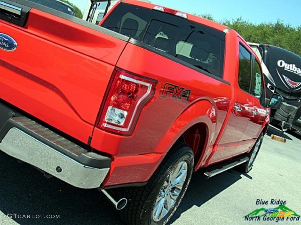 2017 F150 XLT SuperCrew 4x4 - Race Red / Earth Gray photo #35